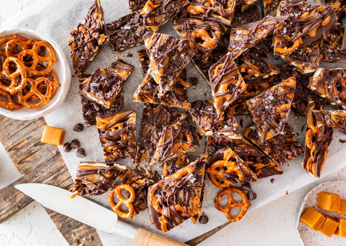 The Easiest Chocolate Caramel Pretzel Bark