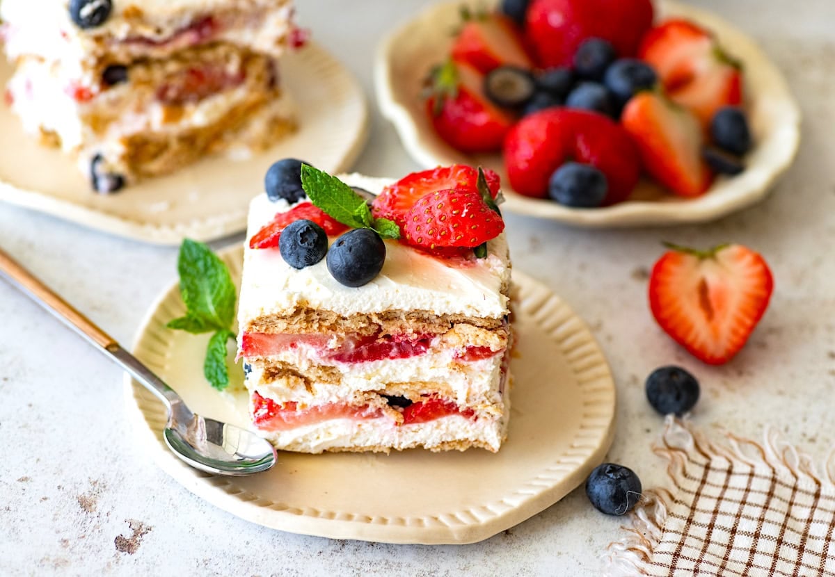This Nostalgic Berry Icebox Cake Is Summer Dessert Perfection