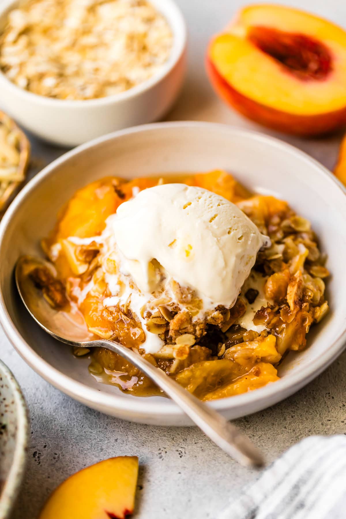 Peach Crisp (Healthy and Easy!) - Skinnytaste