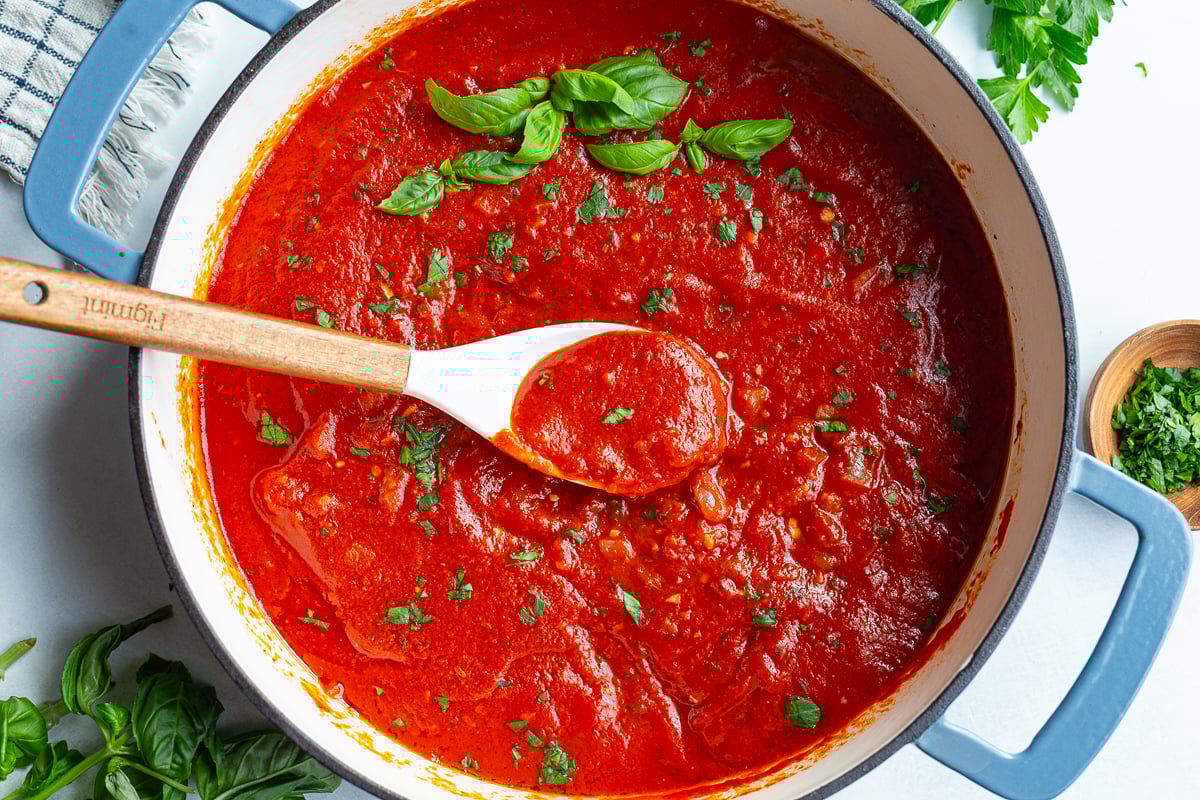 The Only Marinara Sauce Recipe You Need (20 Minutes!)