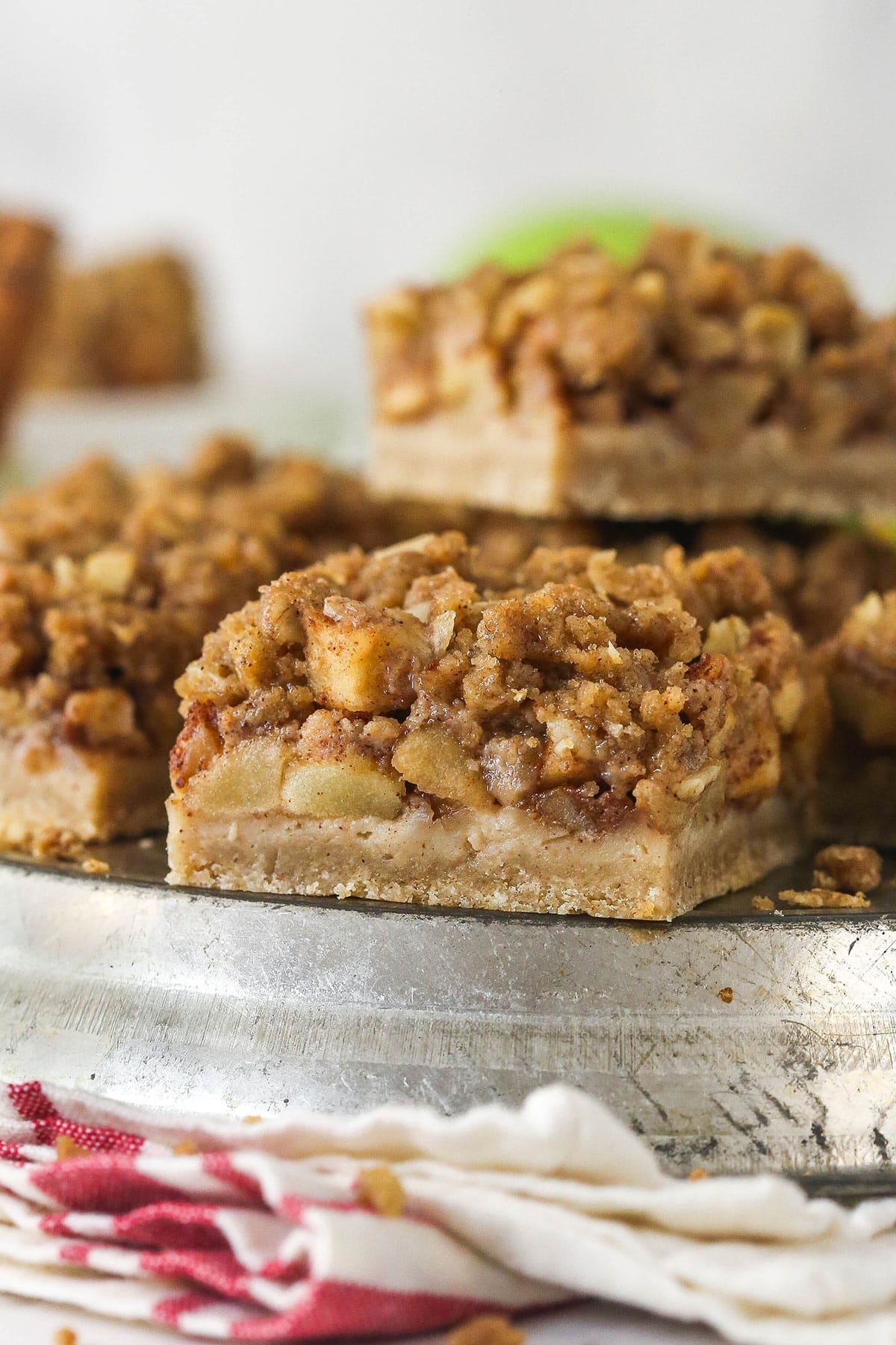 Easy Apple Pie Bars - Perfect for Sharing!