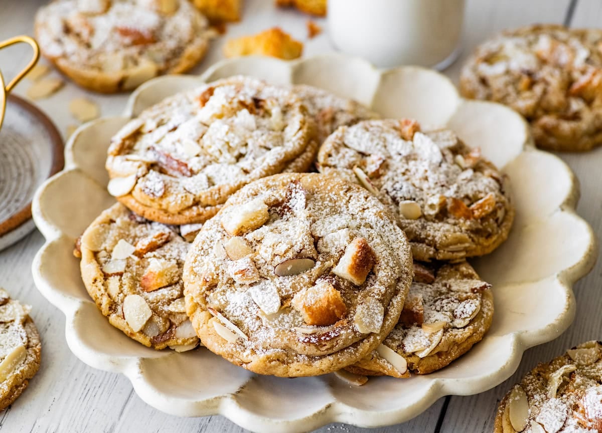 If You Love Almond Croissants, You Have to Try These Cookies