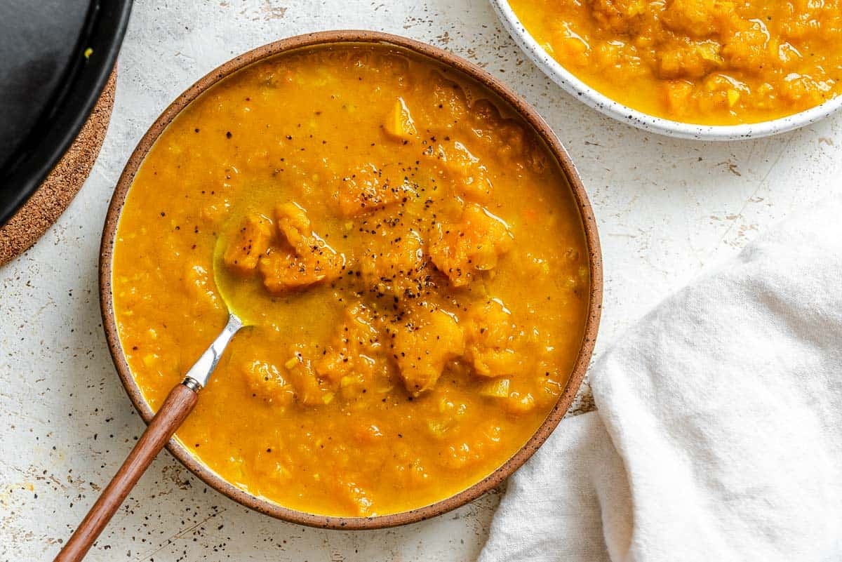 Simple Curried Butternut Squash Soup
