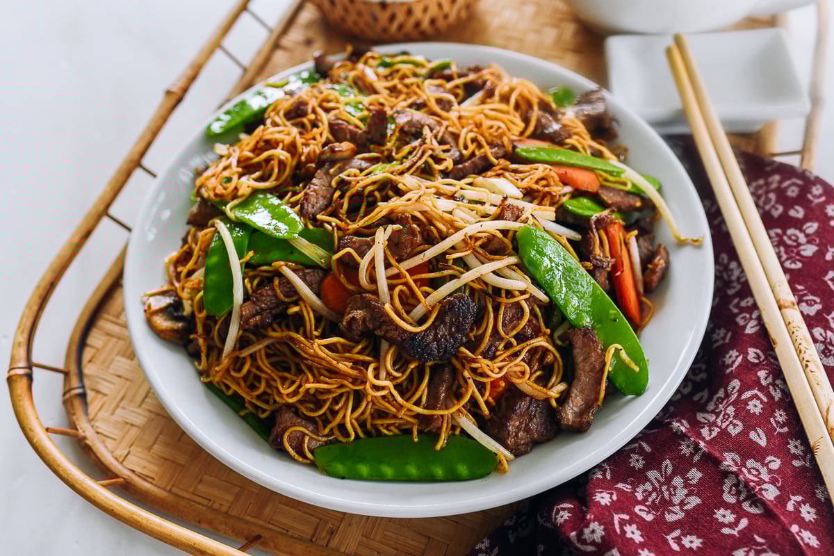 Why Your Beef Chow Mein Never Tastes Like the Restaurant