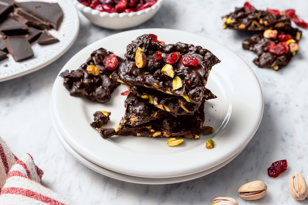 Dark Chocolate Pistachio Cranberry Bark (Healthy Holiday Treat!)