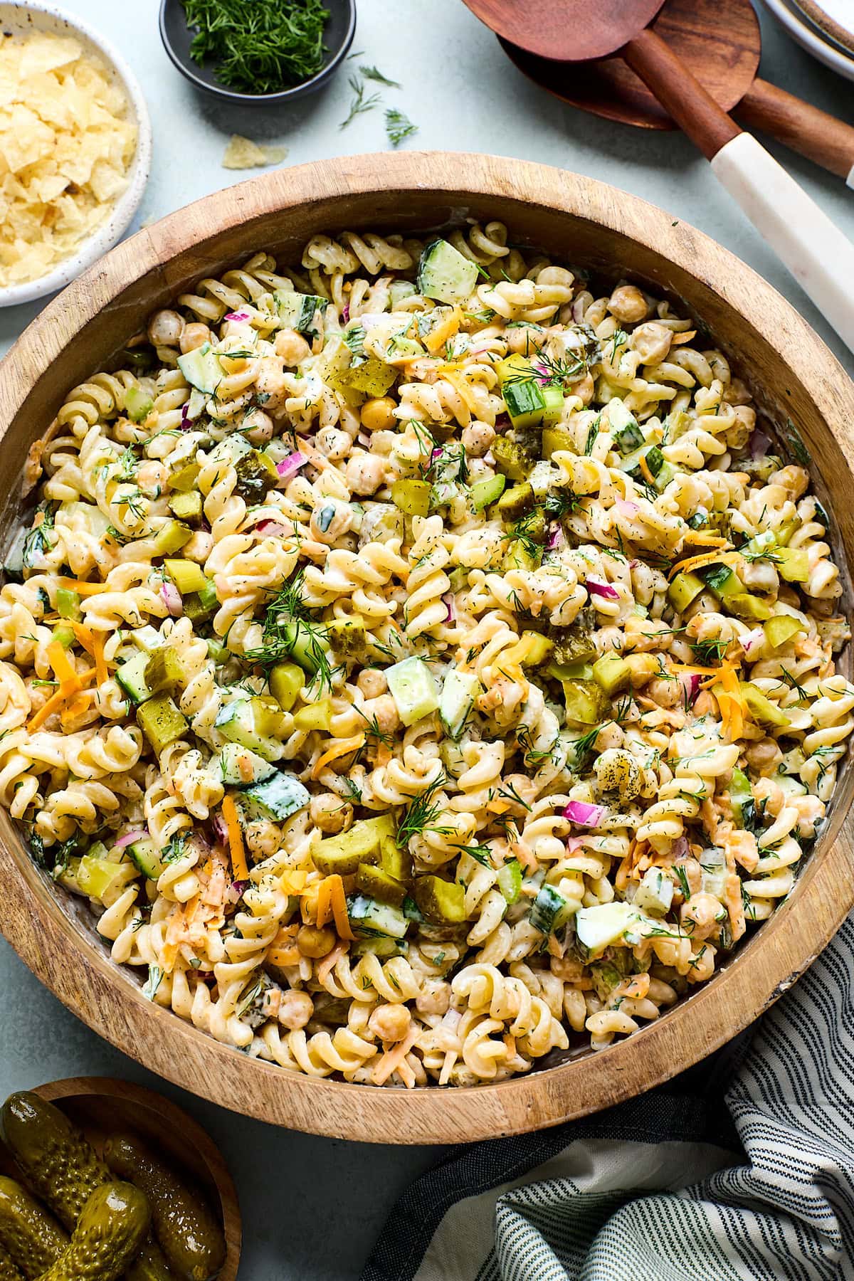 Dill Pickle Pasta Salad (Easy & Creamy Recipe)