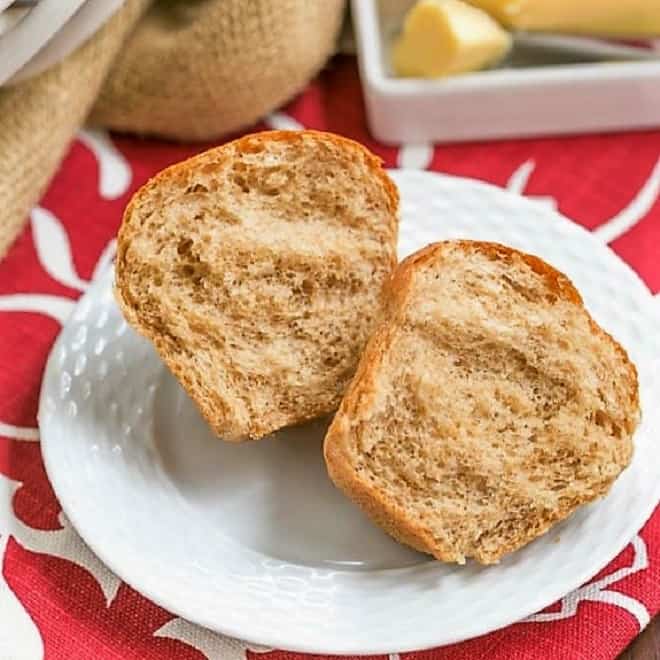 Whole Wheat Dinner Rolls - That Skinny Chick Can Bake