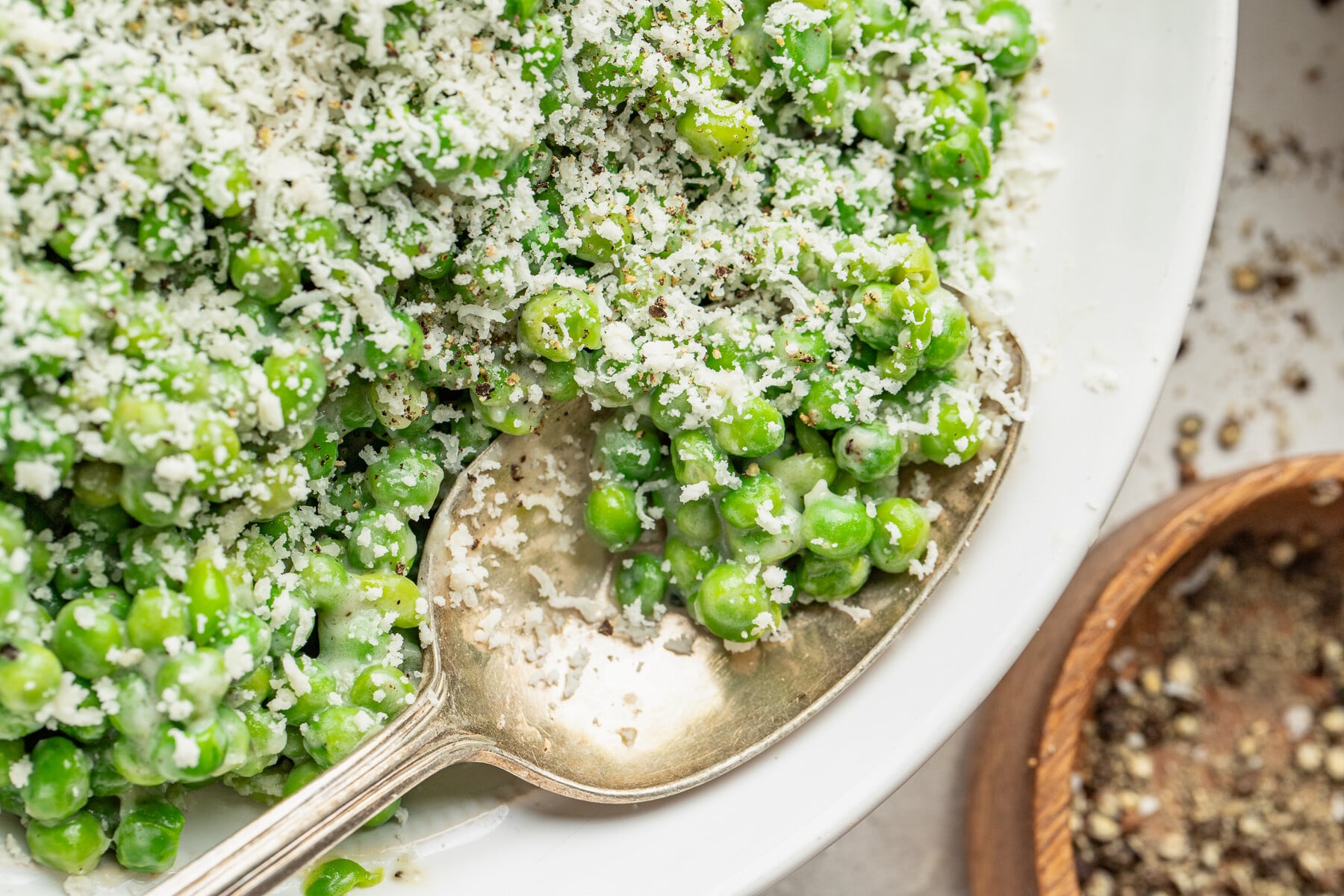 Cacio e Pepe Peas