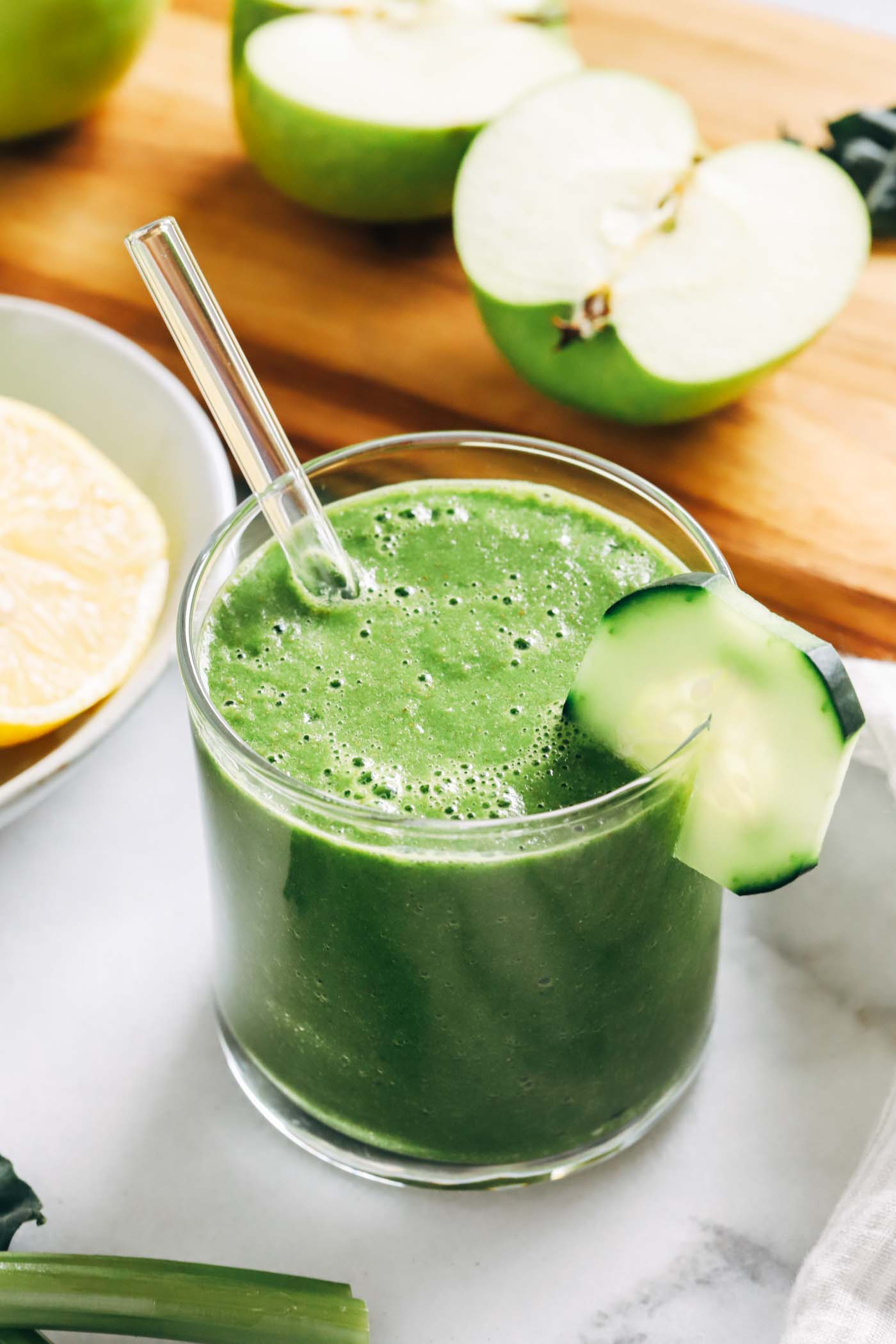 Detoxifying Green Smoothie (low sugar) - Making Thyme for Health