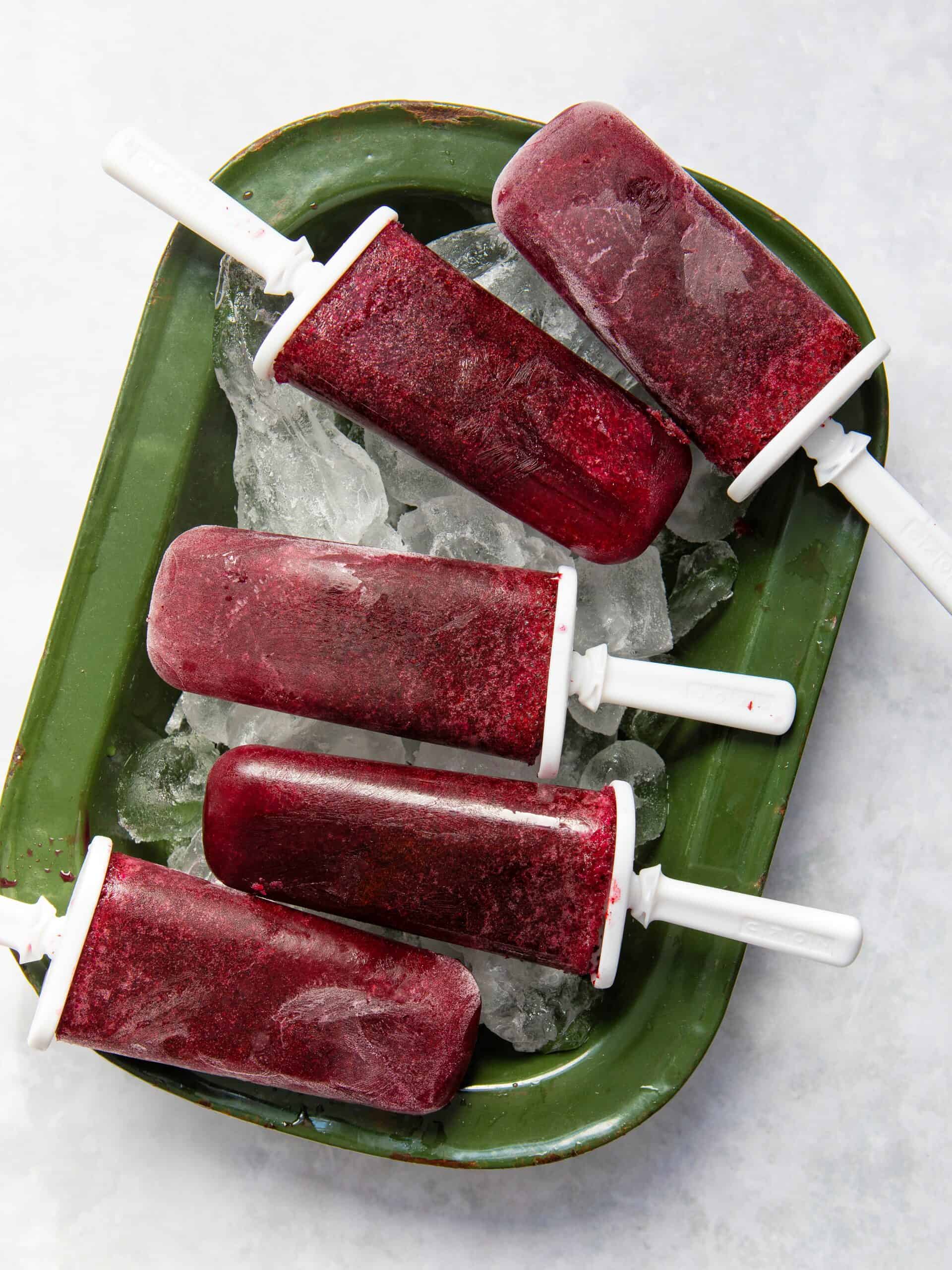 Blueberry Ice Lollies - 3 ingredients, 5 mins prep both gluten-free & vegan! Blueberry Ice Lollies - 3 ingredients, 5 mins prep both gluten-free & vegan!