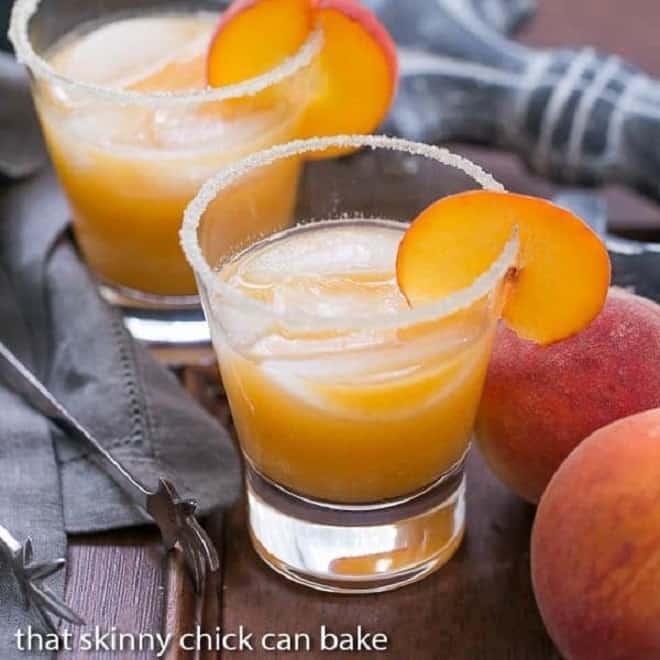 Fresh Peach Margaritas - Refreshing Summer Cocktail! - That Skinny Chick Can Bake